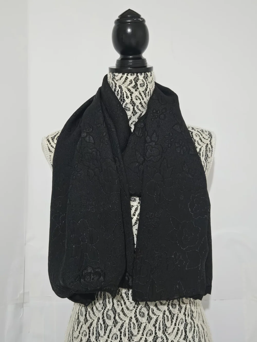 Elegant Black Floral Jacquard Scarf - Women Accessories